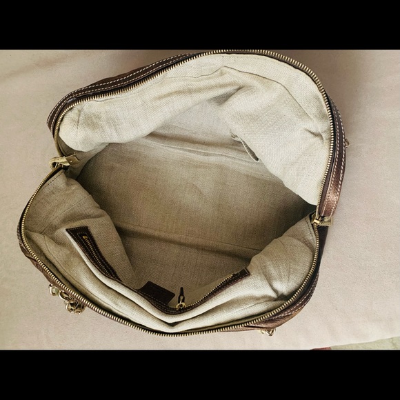 Vintage Gucci bronze metallic purse. - Picture 11 of 11